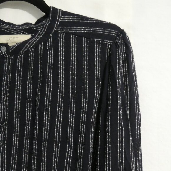 LOFT | large | Black Long Sleeve Button-Up Shirt | White Striped Stitching - Picture 4 of 14